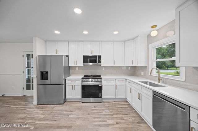 3516 Farmers Chapel Road NE, Leland, NC 28451