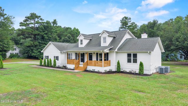 3516 Farmers Chapel Road NE, Leland, NC 28451