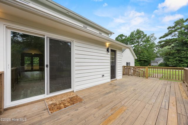 3516 Farmers Chapel Road NE, Leland, NC 28451