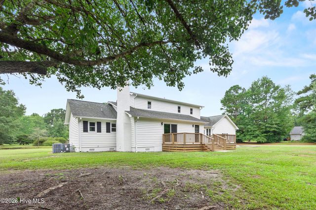 3516 Farmers Chapel Road NE, Leland, NC 28451