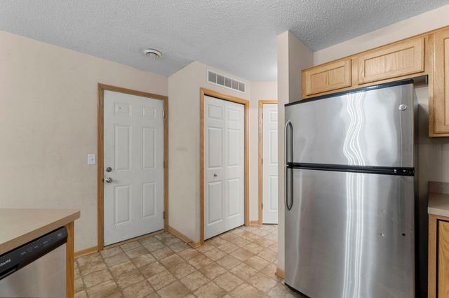 6065 Manchester Avenue NE, Otsego, MN 55301