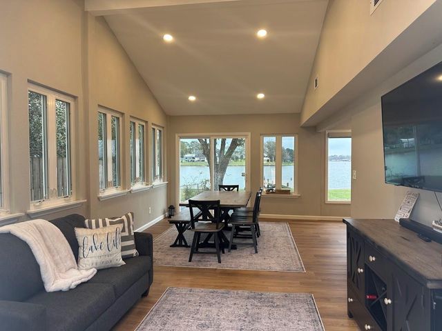 15124 Cozy Cove Lane, Willis, TX 77318