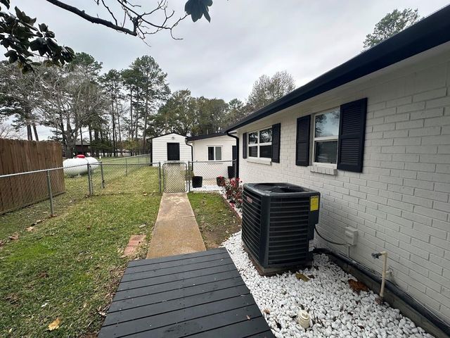 15124 Cozy Cove Lane, Willis, TX 77318