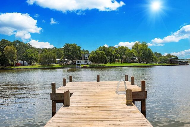 15124 Cozy Cove Lane, Willis, TX 77318