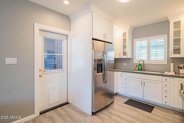 1648 E MITCHELL Drive, Phoenix, AZ 85016