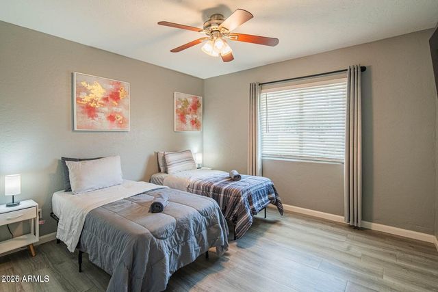 1648 E MITCHELL Drive, Phoenix, AZ 85016