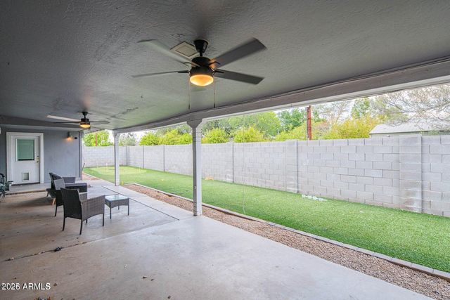 1648 E MITCHELL Drive, Phoenix, AZ 85016
