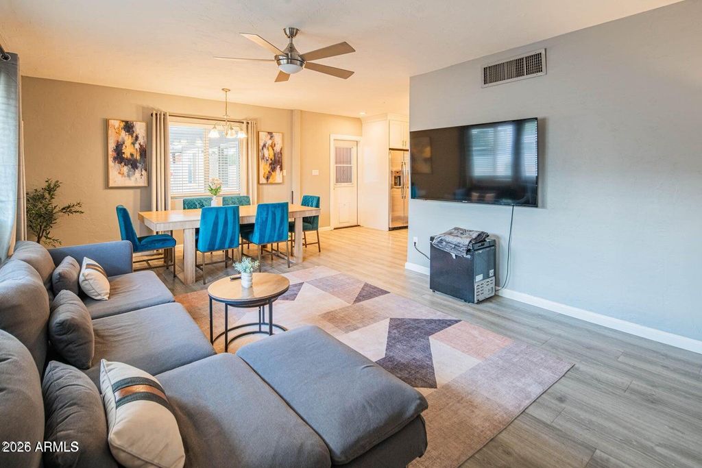1648 E MITCHELL Drive, Phoenix, AZ 85016 — photo 2