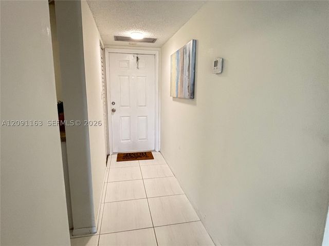 8060 Fairview Dr 101, Tamarac, FL 33321