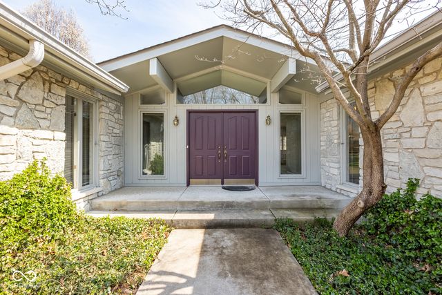 8341 Valley Estates Drive, Indianapolis, IN 46227