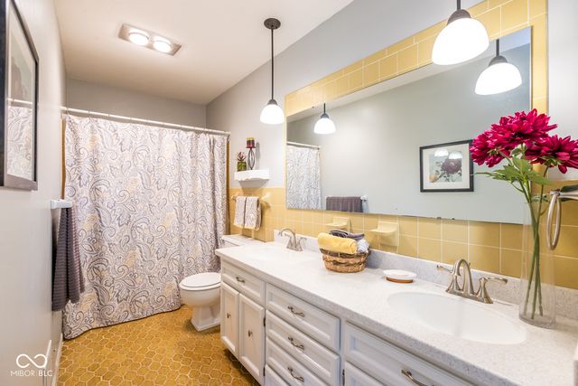 8341 Valley Estates Drive, Indianapolis, IN 46227