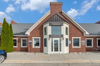 9475 Holly Road, Grand Blanc, MI 48439