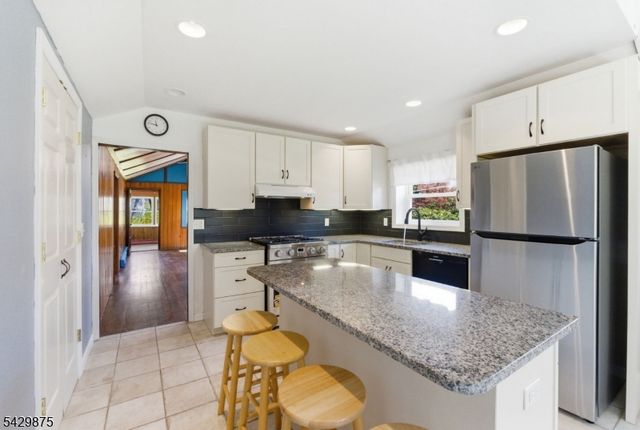 155 Highland Lakes Rd, Vernon Twp., NJ 07422