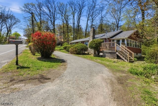 155 Highland Lakes Rd, Vernon Twp., NJ 07422