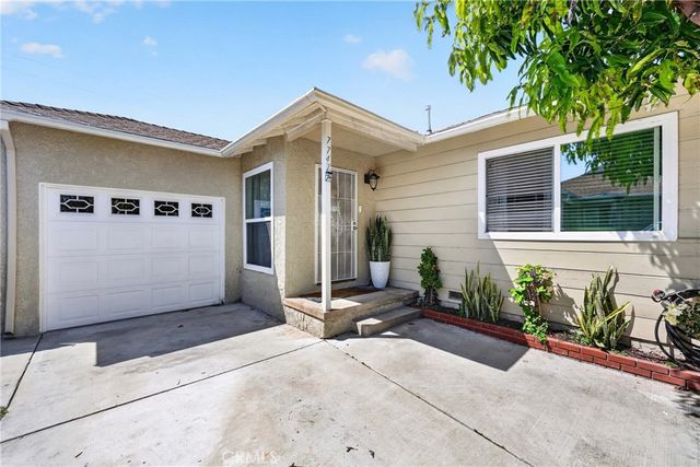 7747 Crossway Drive, Pico Rivera, CA 90660