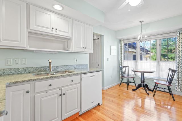 9 Hickory Pond Ln Unit 9, Atkinson, NH 03811