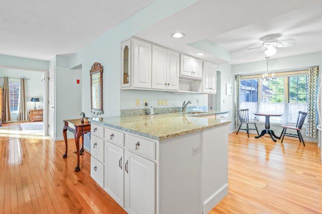 9 Hickory Pond Ln Unit 9, Atkinson, NH 03811