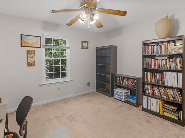 207 Williamsburg Circle, Mcdonough, GA 30253