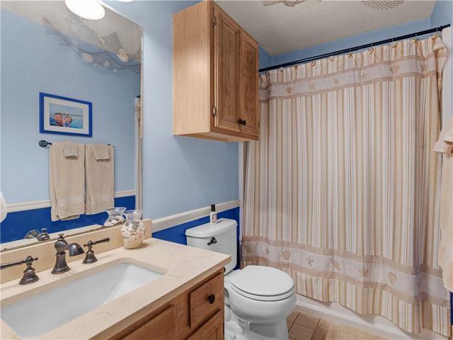 207 Williamsburg Circle, Mcdonough, GA 30253