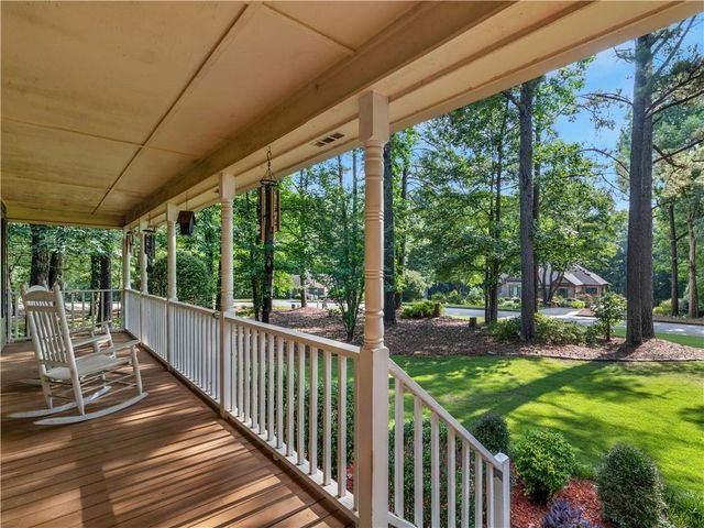 207 Williamsburg Circle, Mcdonough, GA 30253