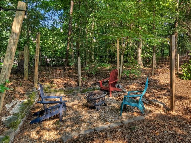 207 Williamsburg Circle, Mcdonough, GA 30253