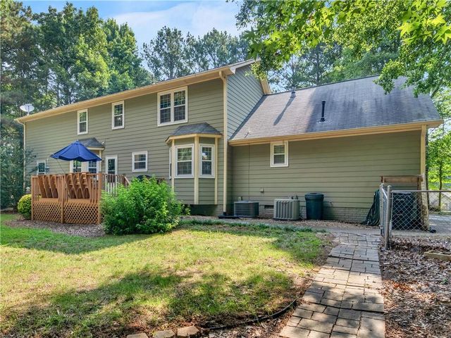 207 Williamsburg Circle, Mcdonough, GA 30253