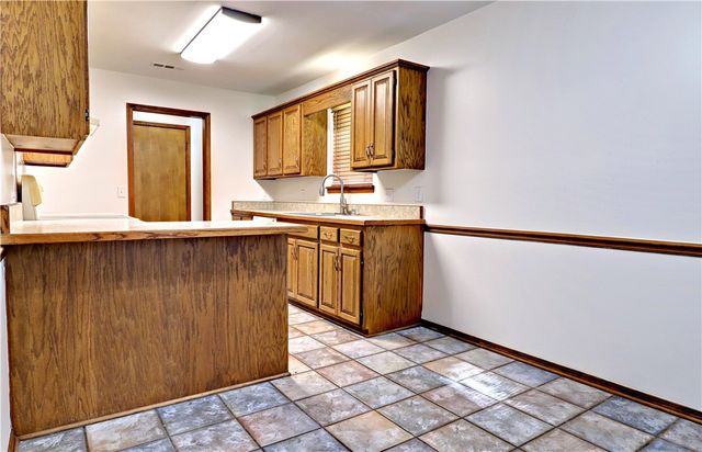 363 Malinda Drive, Fayetteville, AR 72703