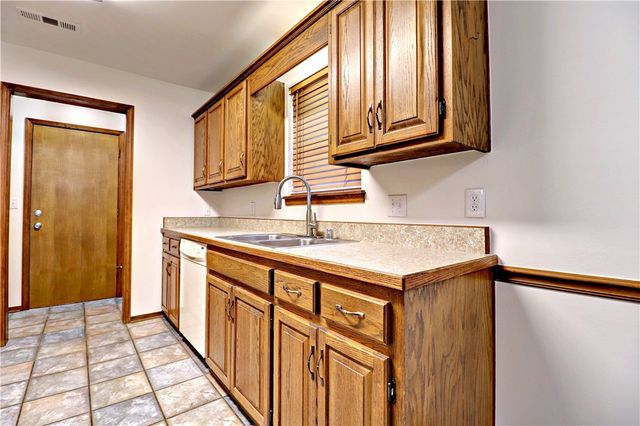 363 Malinda Drive, Fayetteville, AR 72703