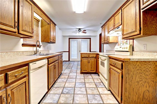 363 Malinda Drive, Fayetteville, AR 72703