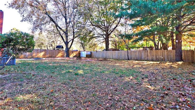 363 Malinda Drive, Fayetteville, AR 72703