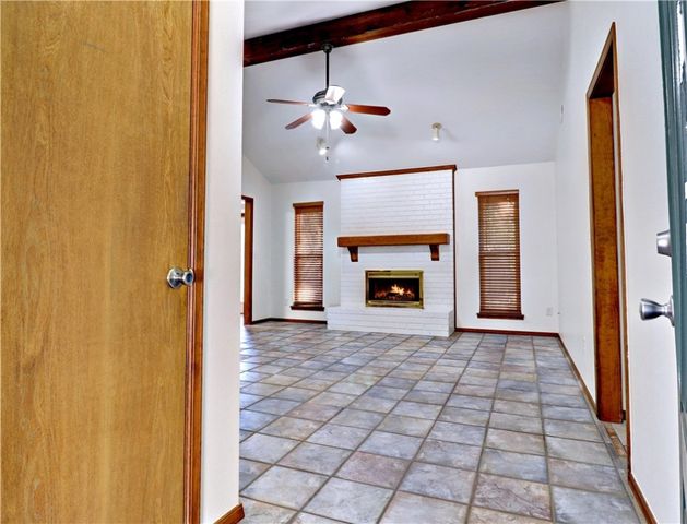 363 Malinda Drive, Fayetteville, AR 72703