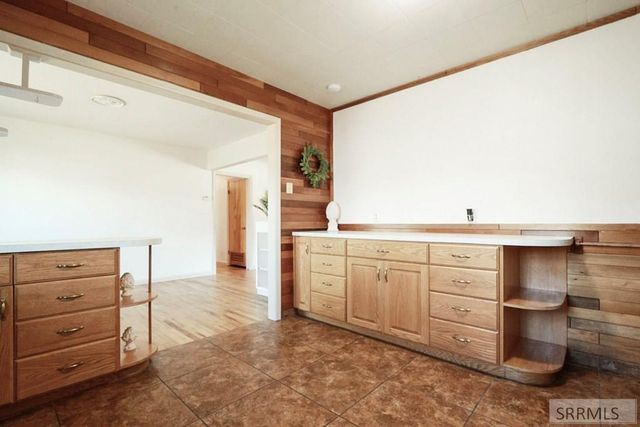 305 E 3rd S, Rexburg, ID 83440