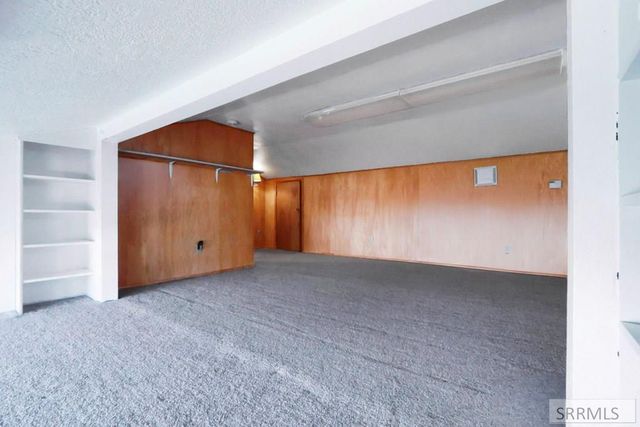 305 E 3rd S, Rexburg, ID 83440