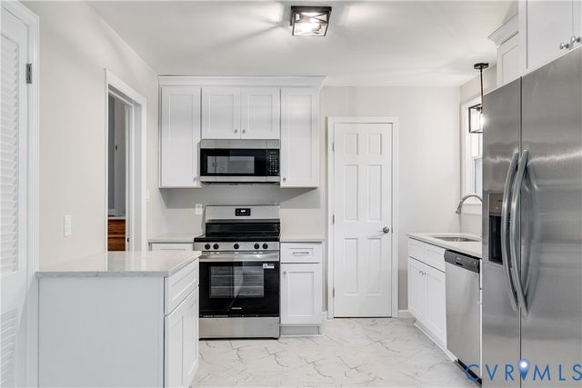 616 Forkland Dr, North Chesterfield, VA 23235