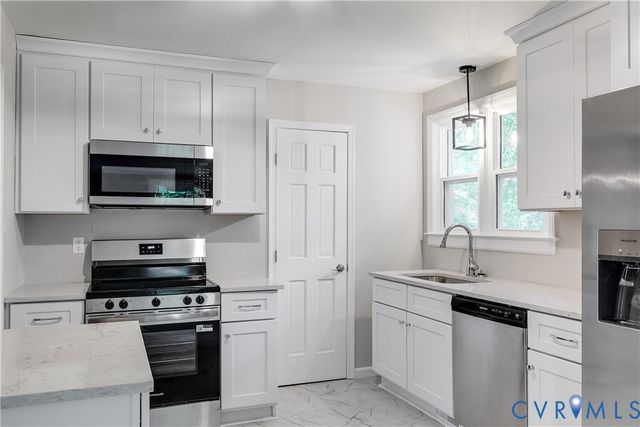 616 Forkland Dr, North Chesterfield, VA 23235