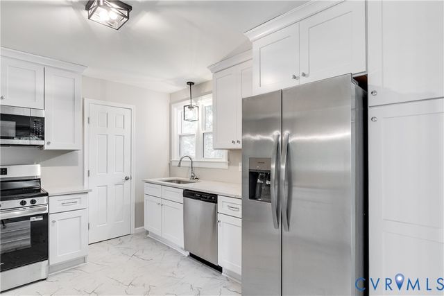 616 Forkland Dr, North Chesterfield, VA 23235