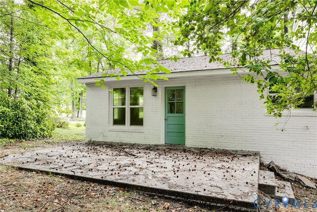 616 Forkland Dr, North Chesterfield, VA 23235