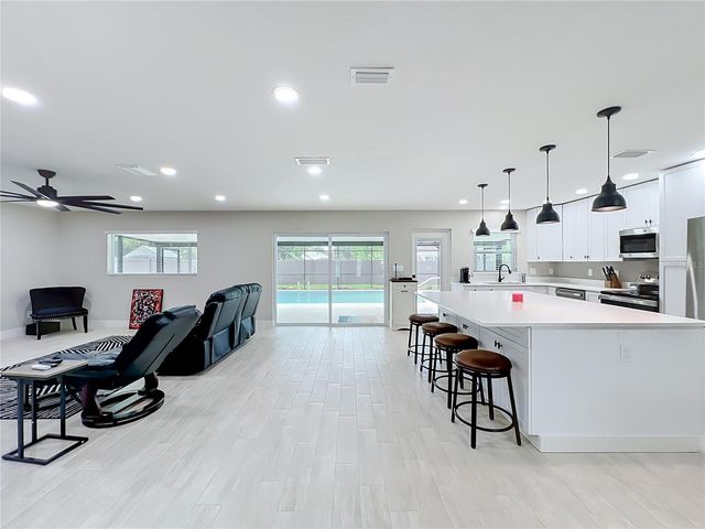 8078 NICKLAUS DRIVE, Orlando, FL 32825