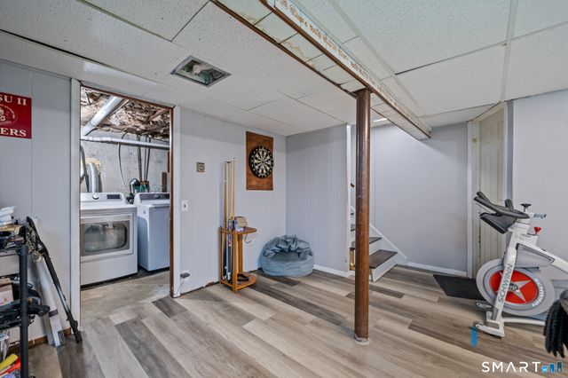 12 Lake Street, Ledyard, CT 06339