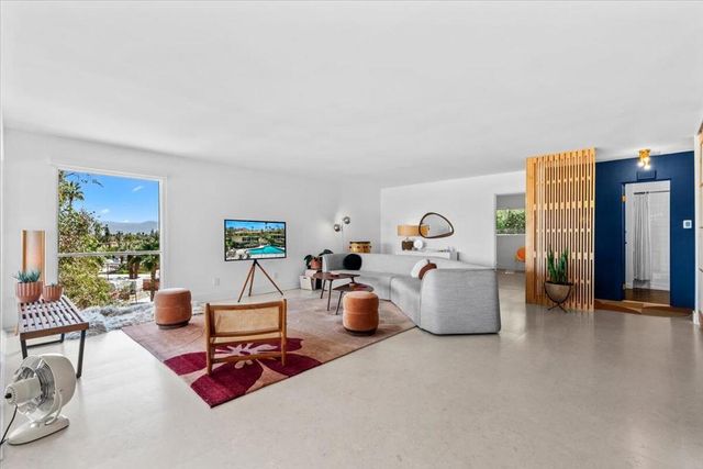 2020 Southridge Drive, Palm Springs, CA 92264