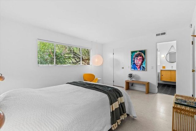 2020 Southridge Drive, Palm Springs, CA 92264