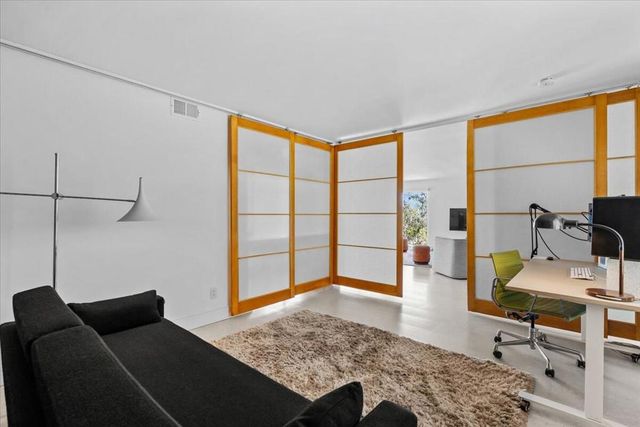 2020 Southridge Drive, Palm Springs, CA 92264