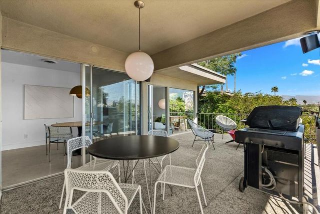 2020 Southridge Drive, Palm Springs, CA 92264