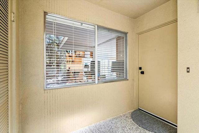 2020 Southridge Drive, Palm Springs, CA 92264