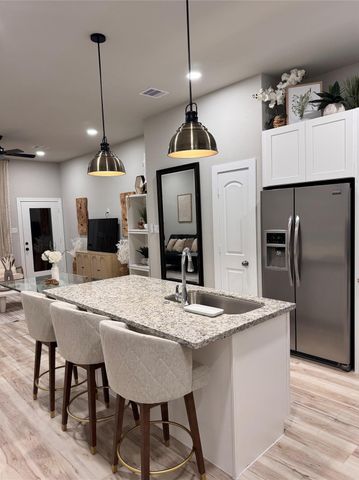 8324 Mariah Street A, Houston, TX 77051