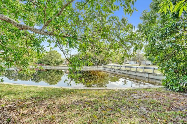 7018 NW 64th Street, Tamarac, FL 33321