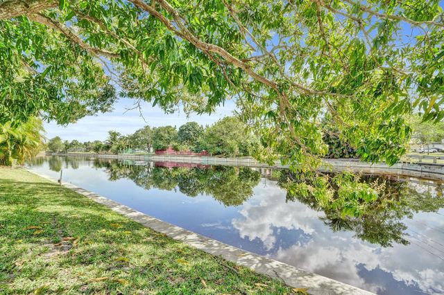 7018 NW 64th Street, Tamarac, FL 33321