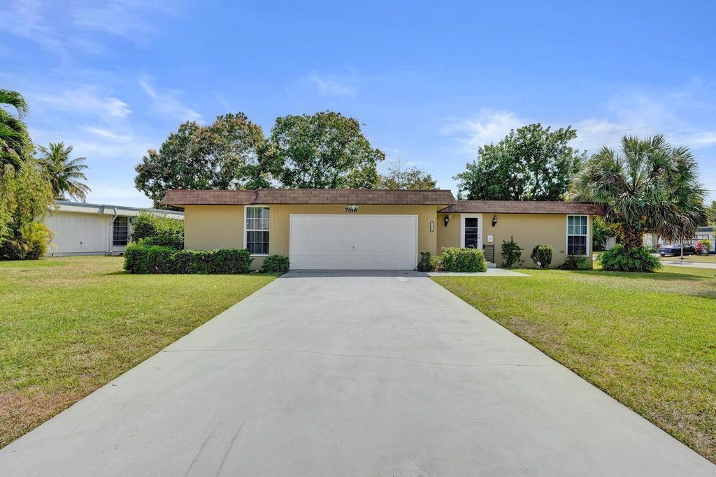 7018 NW 64th Street, Tamarac, FL 33321