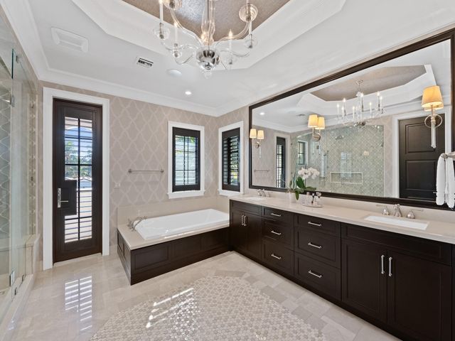 2319 NE 28TH Street, Lighthouse Point, FL 33064