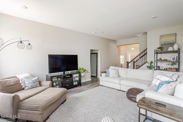 15193 Cypress Drive, Perrysburg, OH 43551